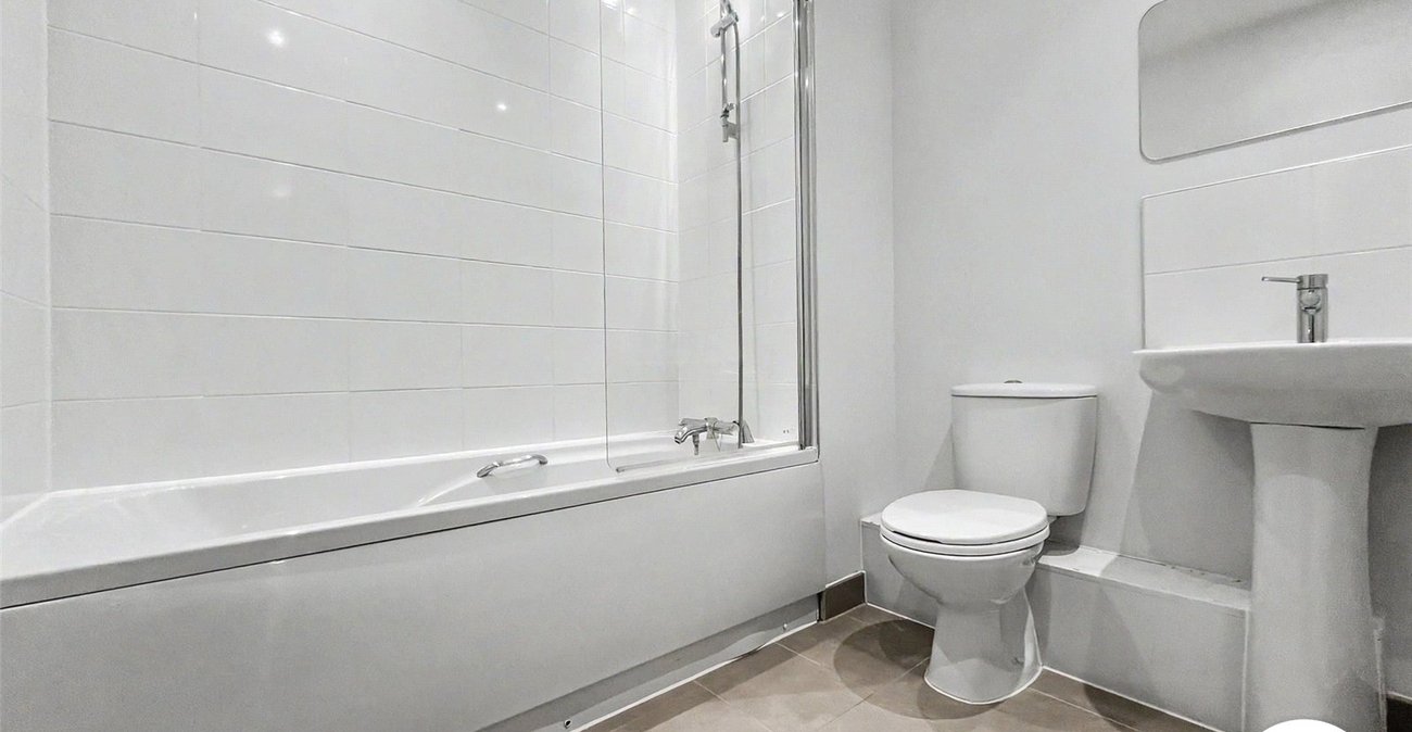 1 bedroom property for sale in Chatham | Robinson Michael & Jackson