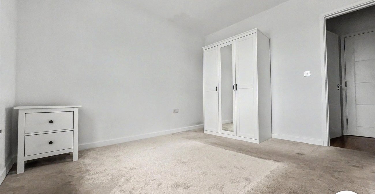 1 bedroom property for sale in Chatham | Robinson Michael & Jackson