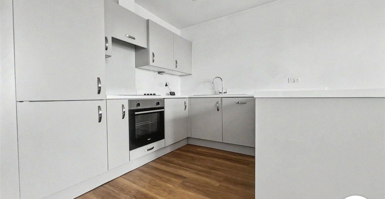 1 bedroom property for sale in Chatham | Robinson Michael & Jackson