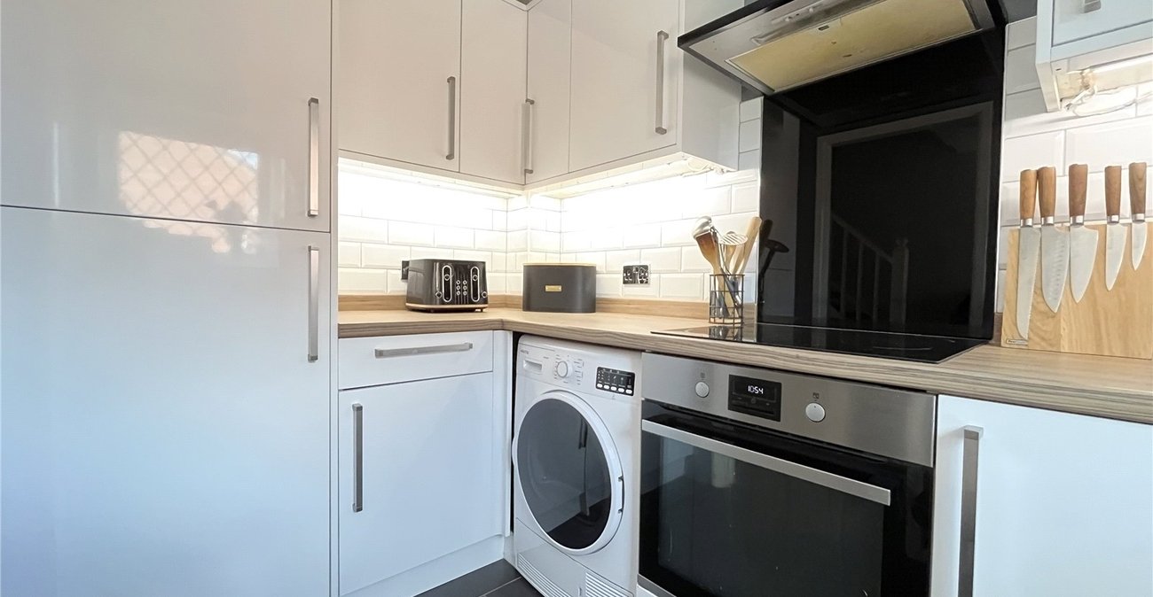 2 bedroom house for sale in Walderslade | Robinson Michael & Jackson