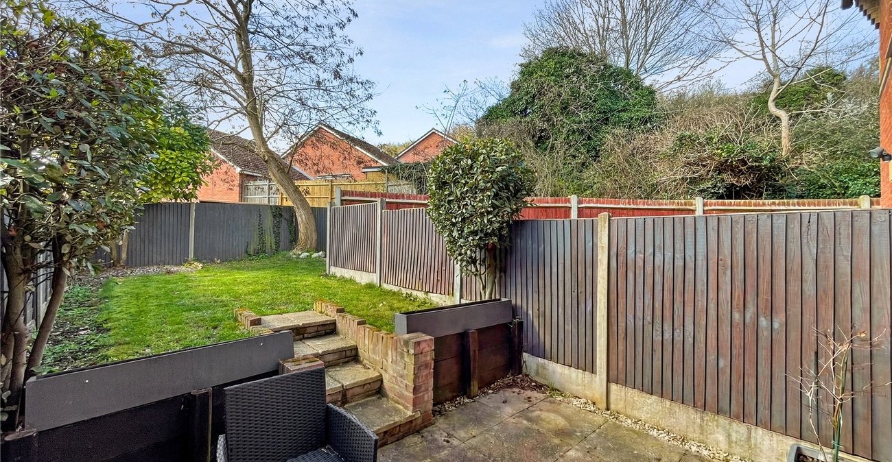 2 bedroom house for sale in Walderslade | Robinson Michael & Jackson