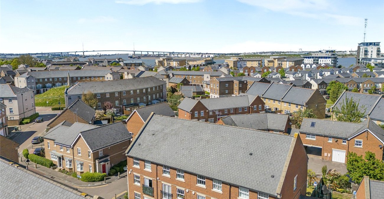 3 bedroom house for sale in Greenhithe | Robinson Jackson
