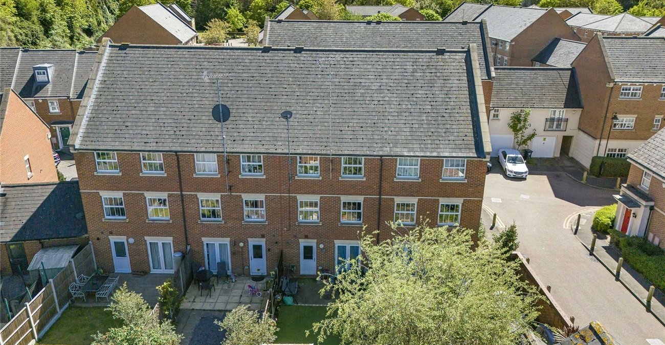 3 bedroom house for sale in Greenhithe | Robinson Jackson
