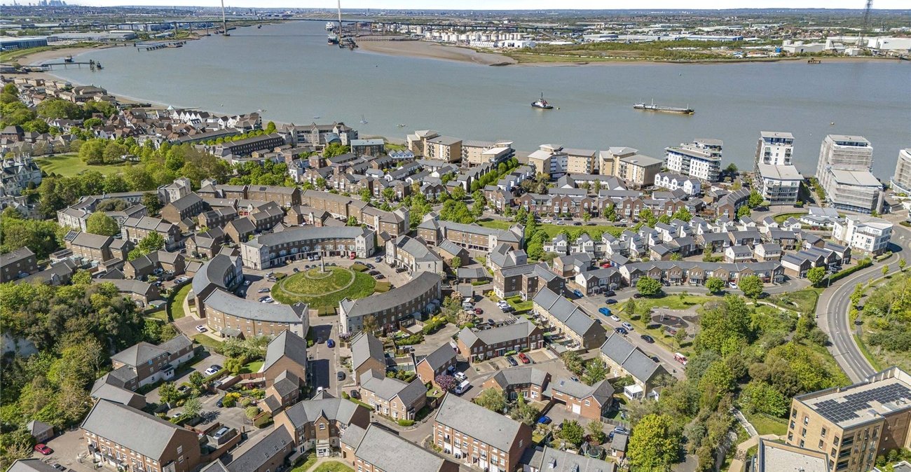3 bedroom house for sale in Greenhithe | Robinson Jackson