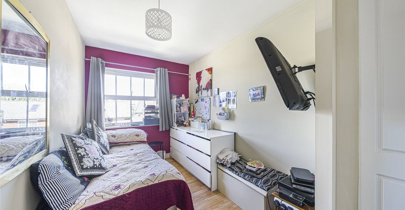 3 bedroom house for sale in Greenhithe | Robinson Jackson