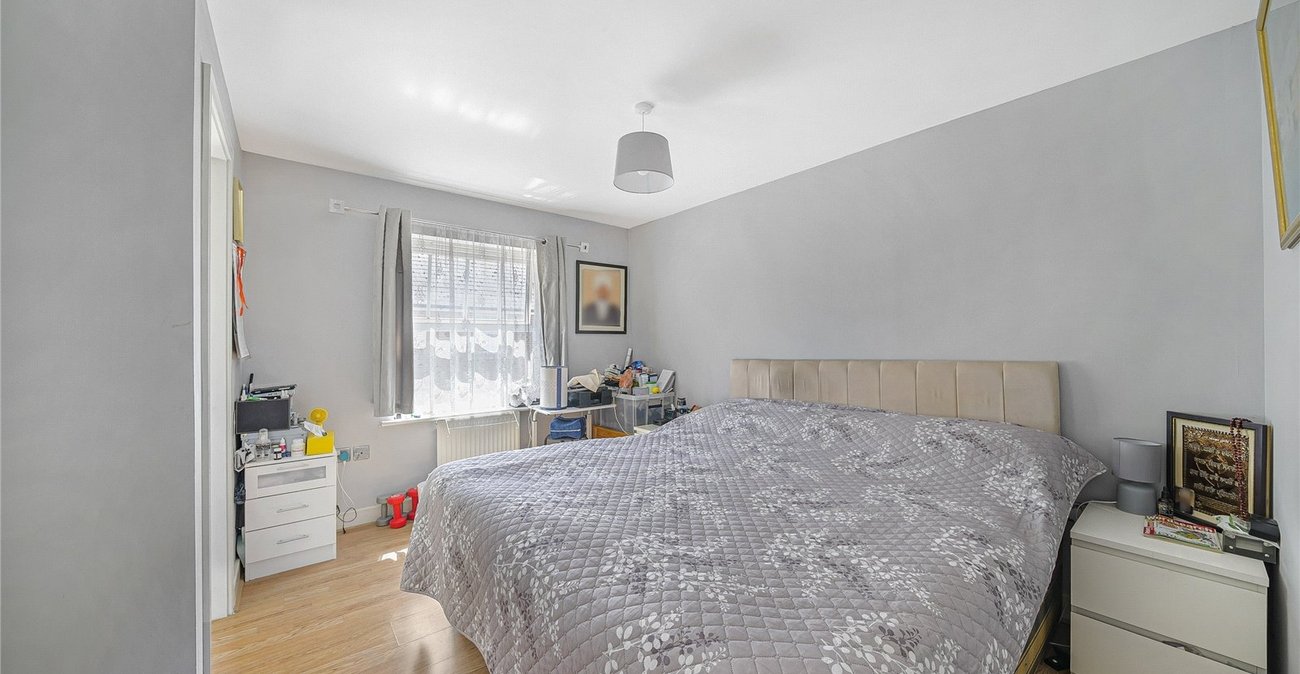 3 bedroom house for sale in Greenhithe | Robinson Jackson