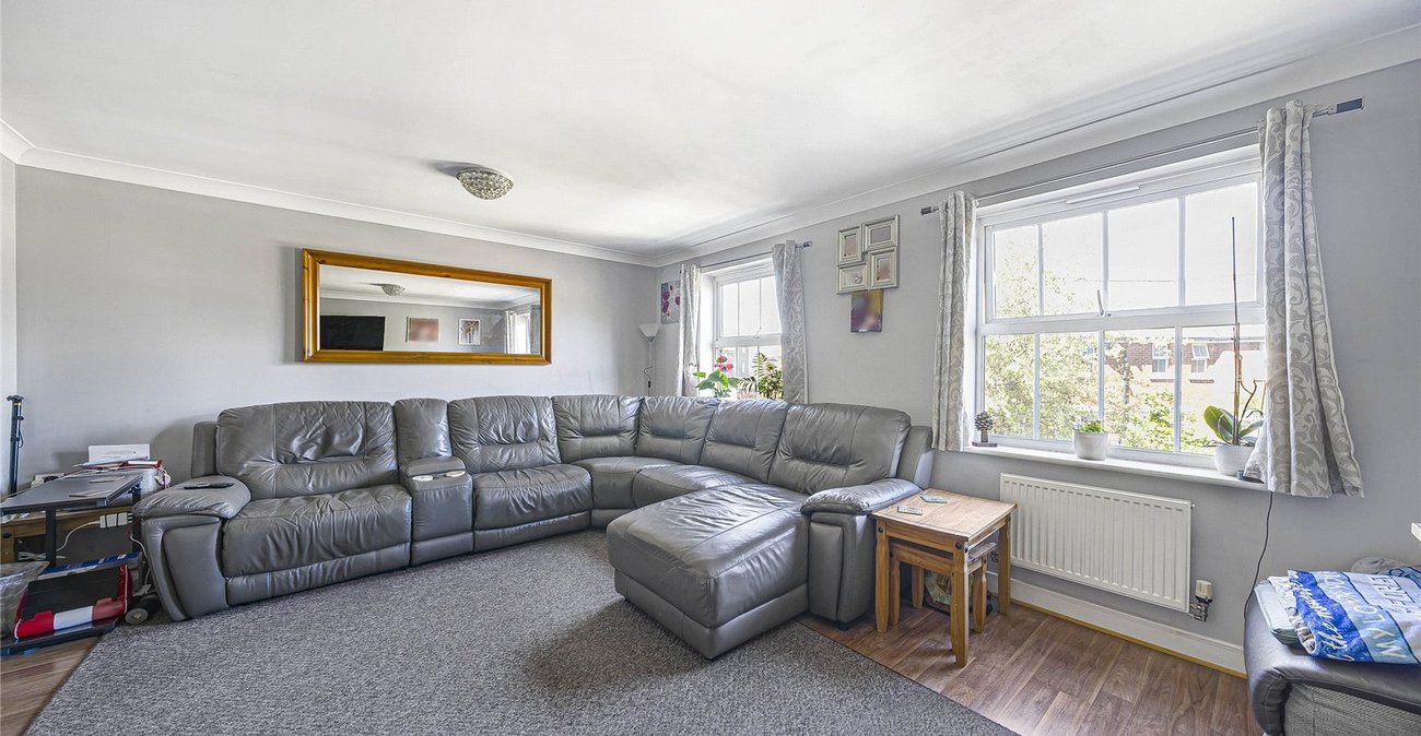 3 bedroom house for sale in Greenhithe | Robinson Jackson