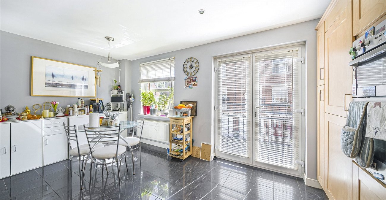 3 bedroom house for sale in Greenhithe | Robinson Jackson