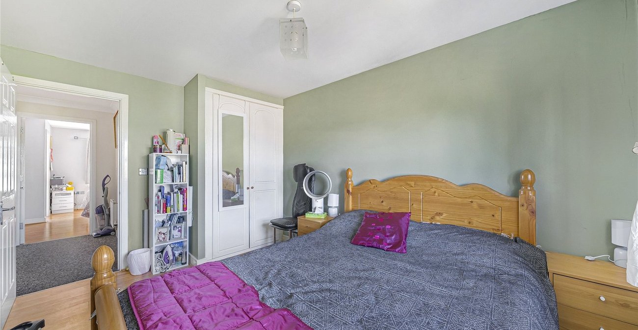 3 bedroom house for sale in Greenhithe | Robinson Jackson