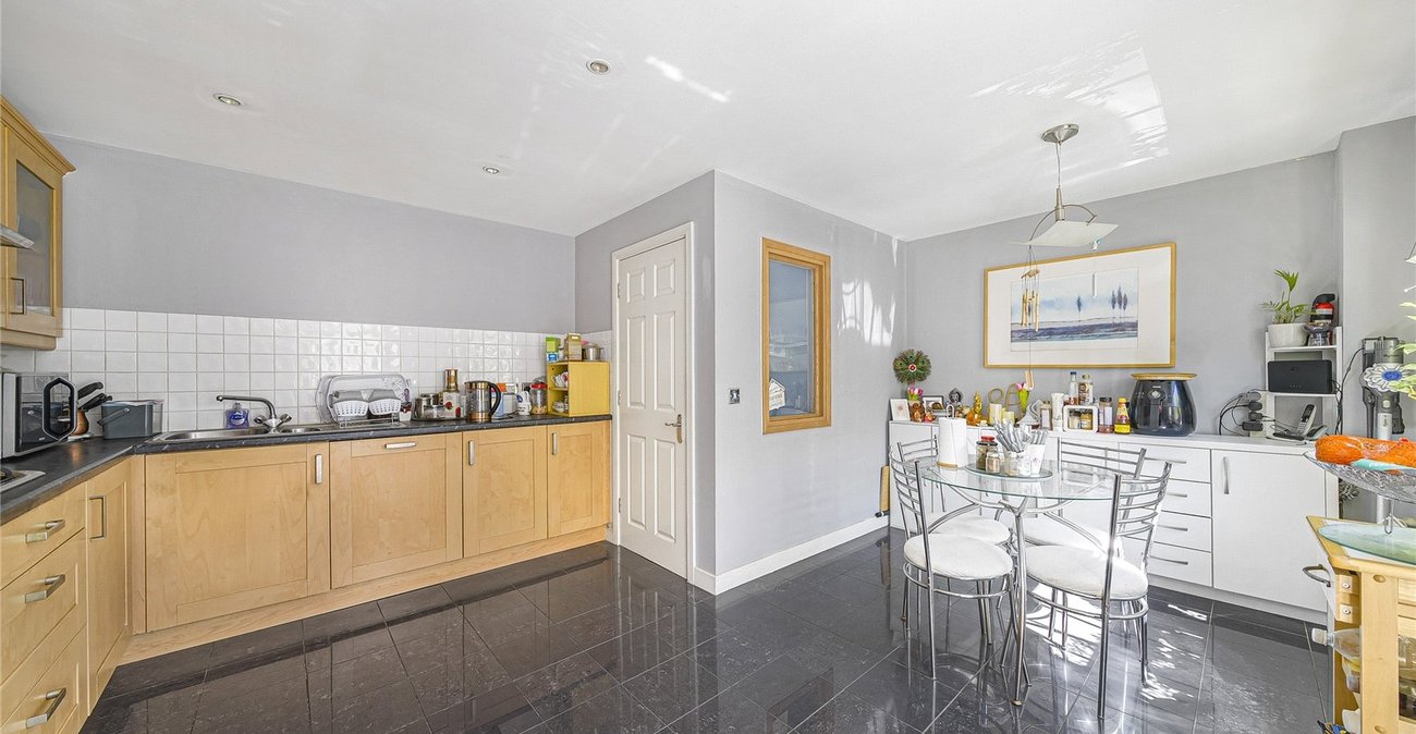 3 bedroom house for sale in Greenhithe | Robinson Jackson