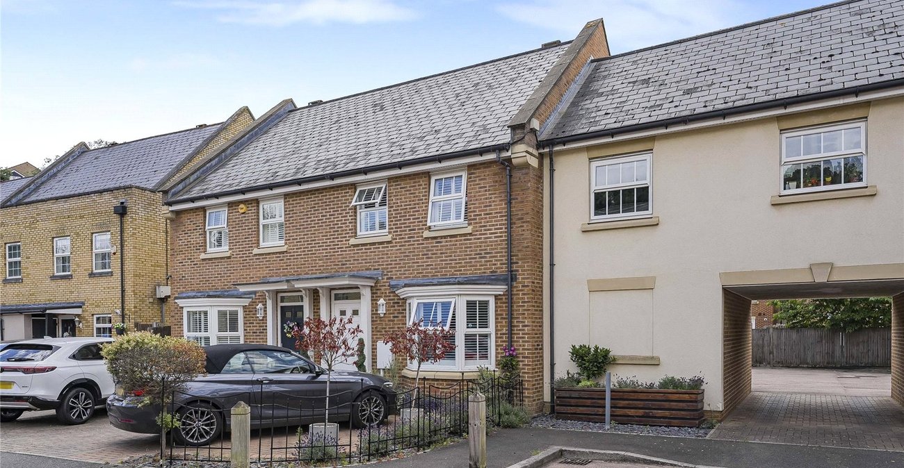 3 bedroom house for sale in Greenhithe | Robinson Jackson