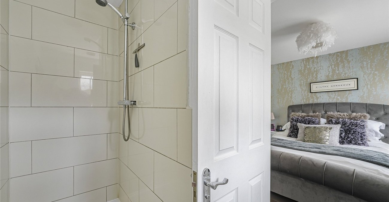 3 bedroom house for sale in Greenhithe | Robinson Jackson