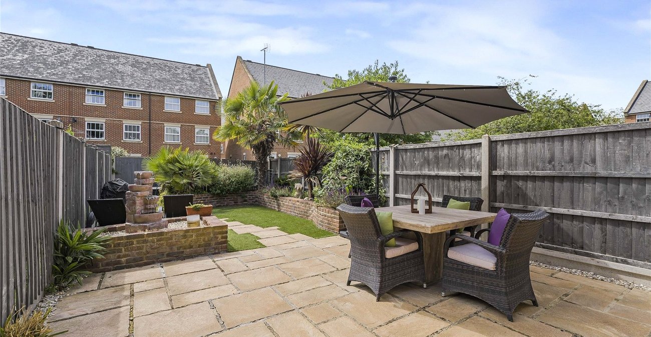 3 bedroom house for sale in Greenhithe | Robinson Jackson