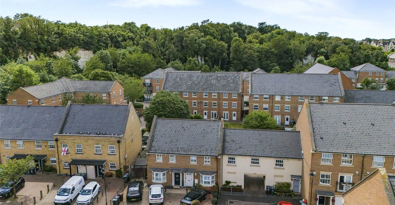 3 bedroom house for sale in Greenhithe | Robinson Jackson