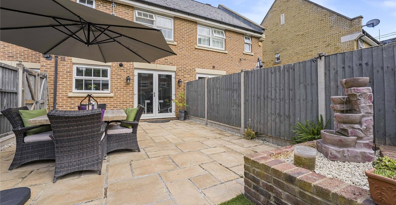 3 bedroom house for sale in Greenhithe | Robinson Jackson