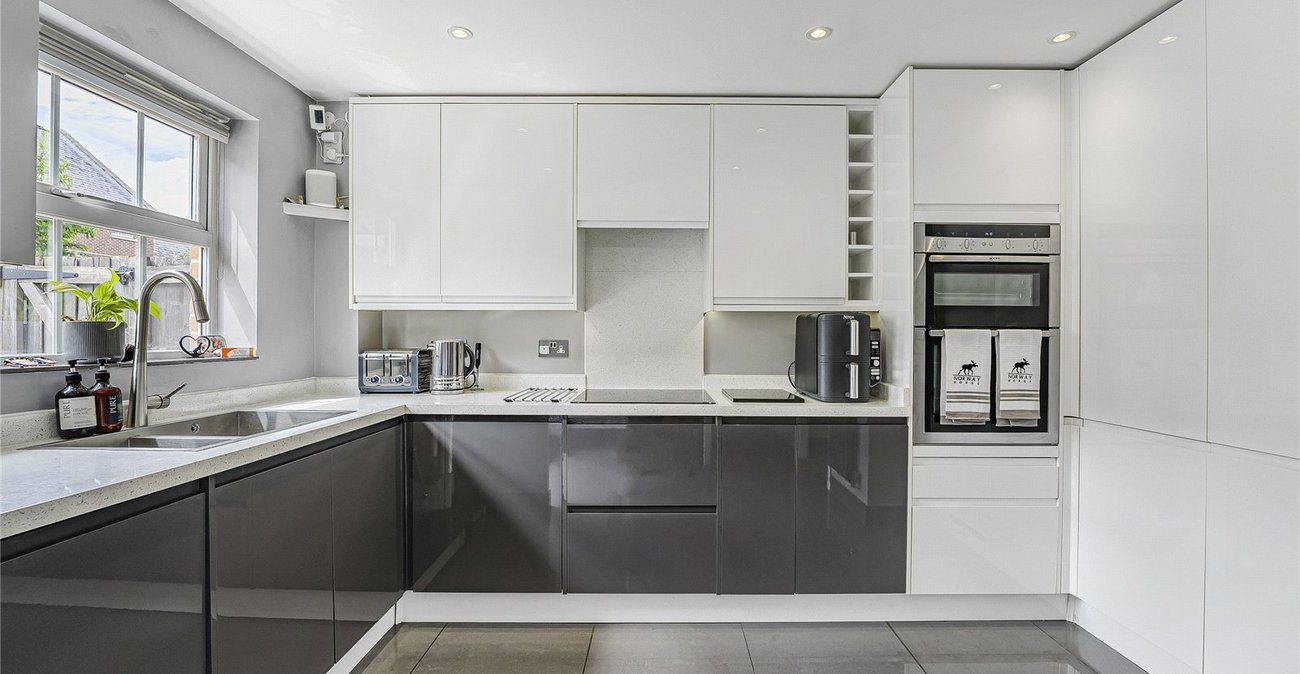 3 bedroom house for sale in Greenhithe | Robinson Jackson