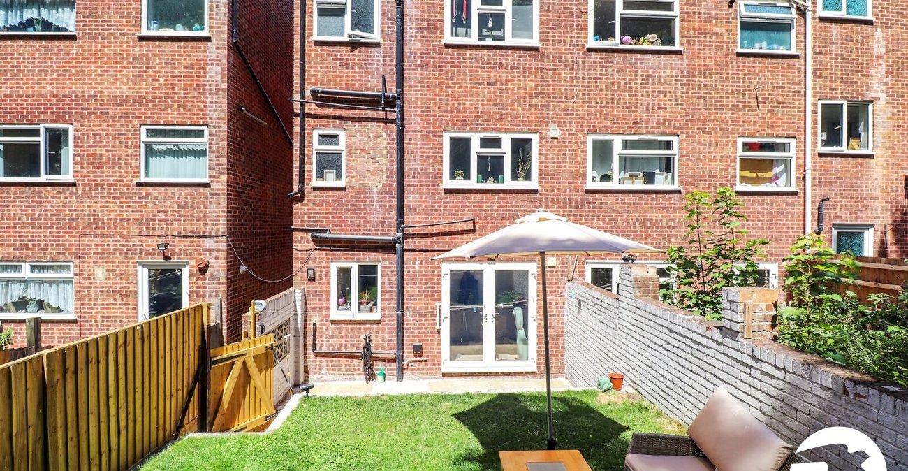 4 bedroom property for sale in Belvedere | Robinson Jackson