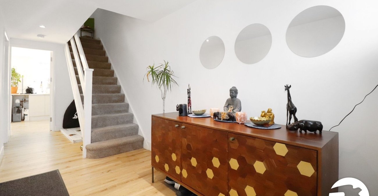 4 bedroom property for sale in Belvedere | Robinson Jackson