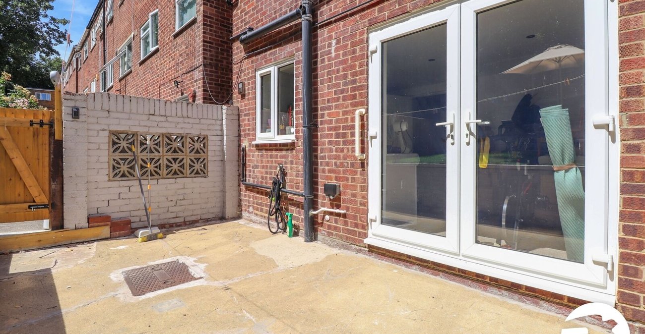 4 bedroom property for sale in Belvedere | Robinson Jackson