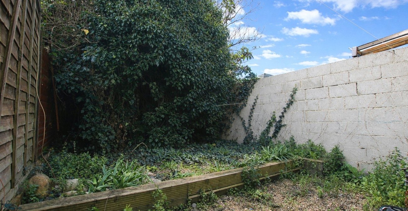 2 bedroom house for sale in Plumstead | Robinson Jackson