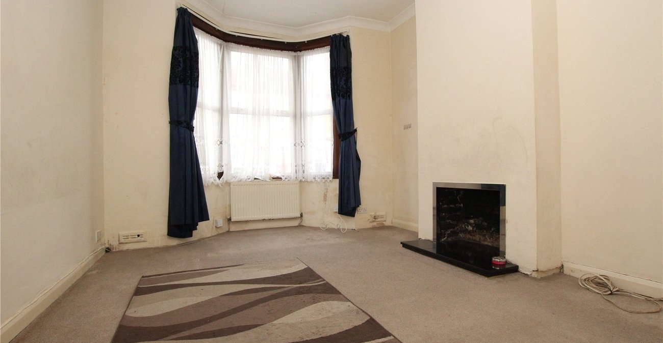 2 bedroom house for sale in Plumstead | Robinson Jackson