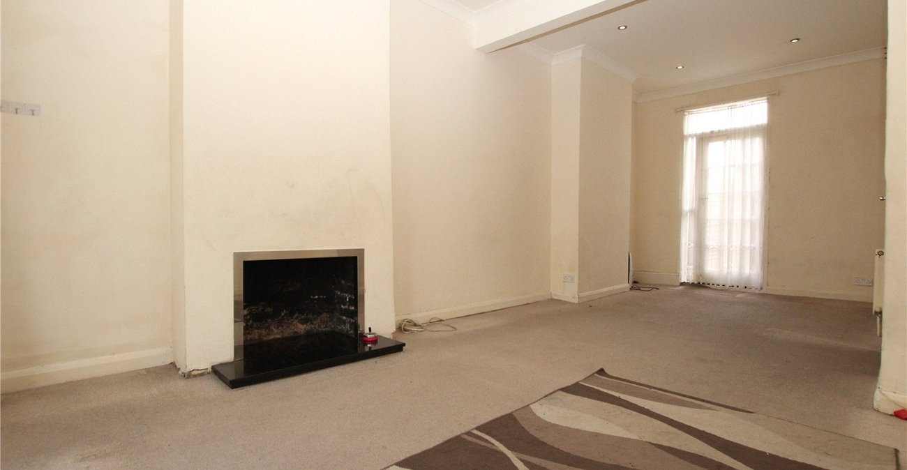 2 bedroom house for sale in Plumstead | Robinson Jackson