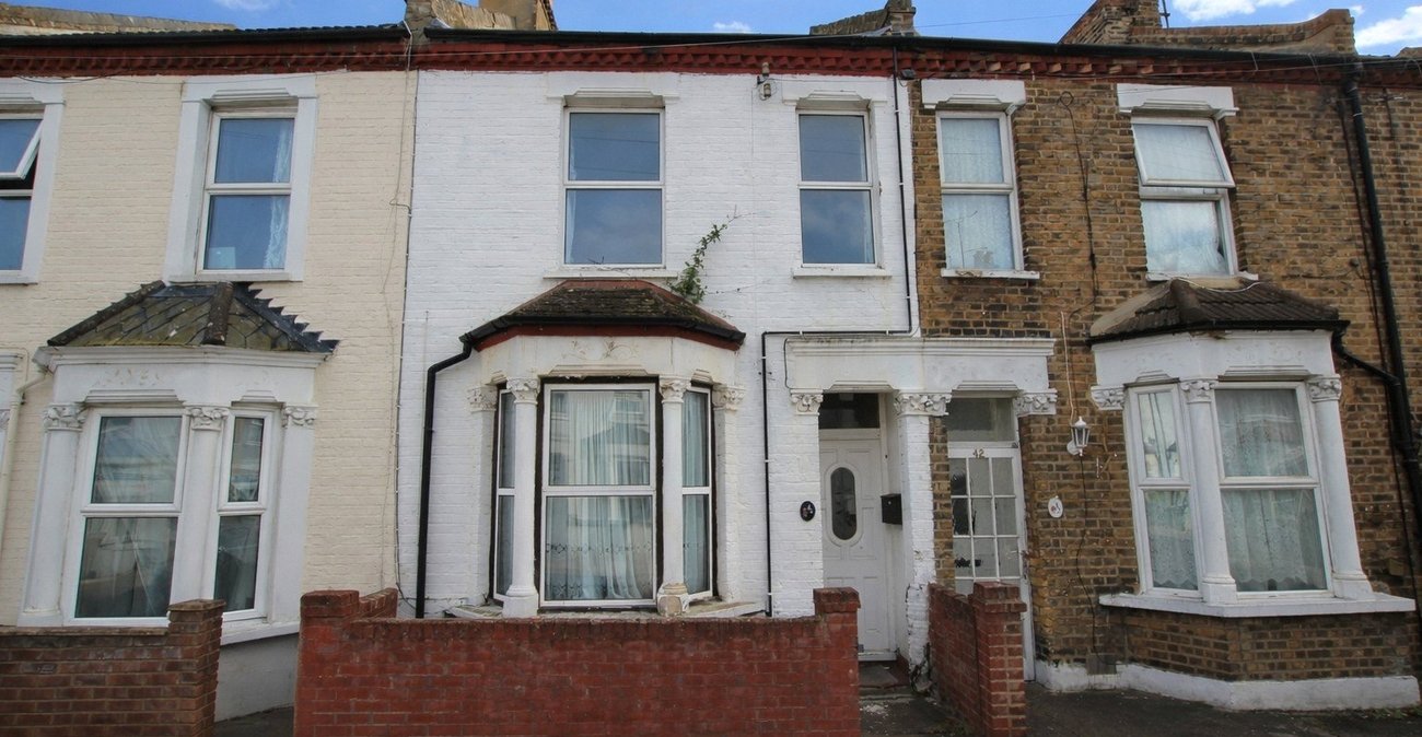 2 bedroom house for sale in Plumstead | Robinson Jackson