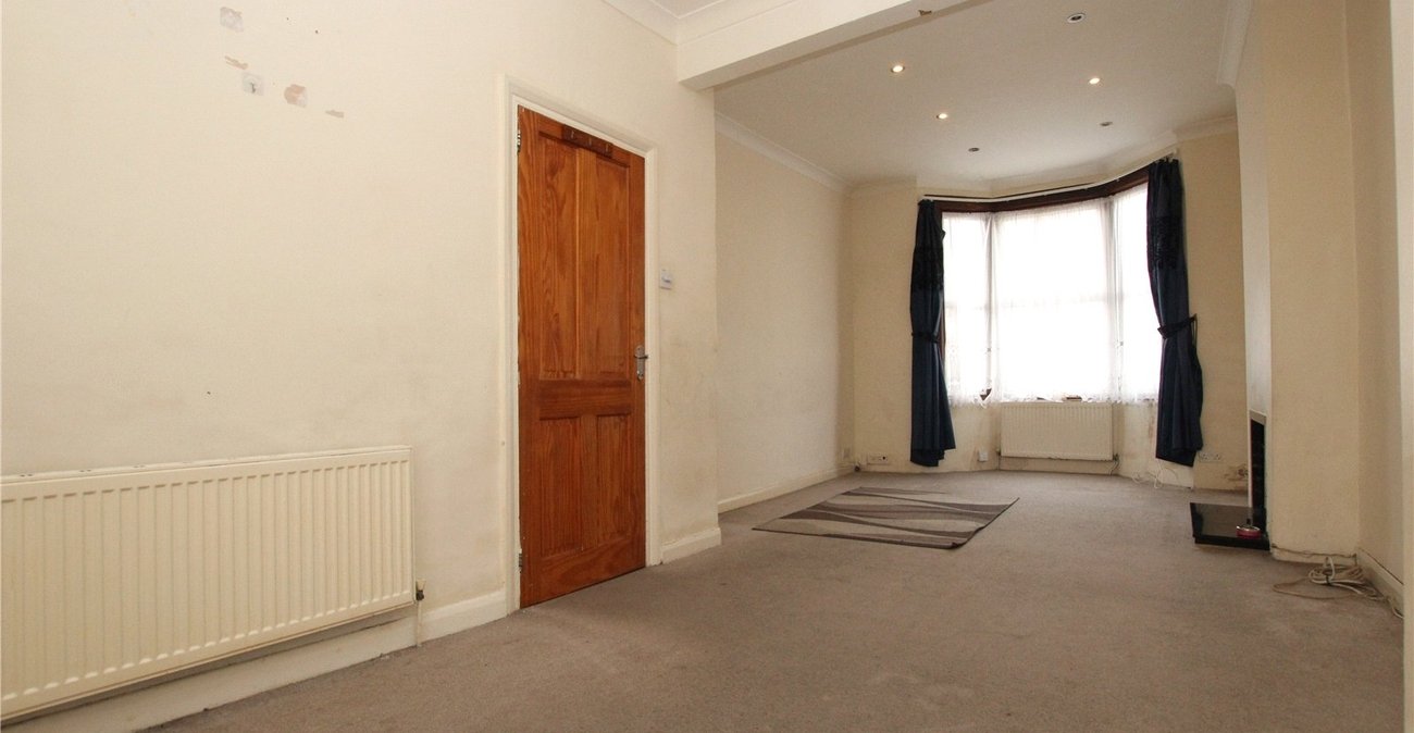 2 bedroom house for sale in Plumstead | Robinson Jackson