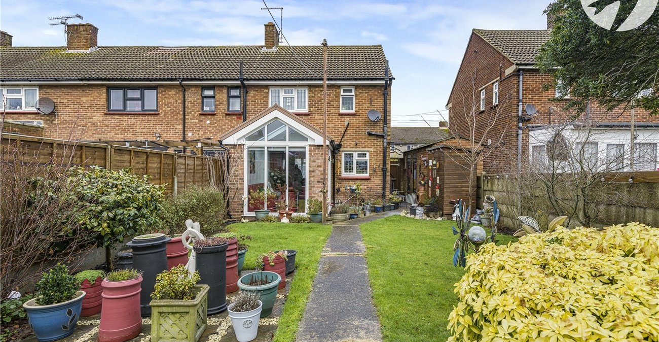 2 bedroom house for sale in Northfleet | Robinson Michael & Jackson