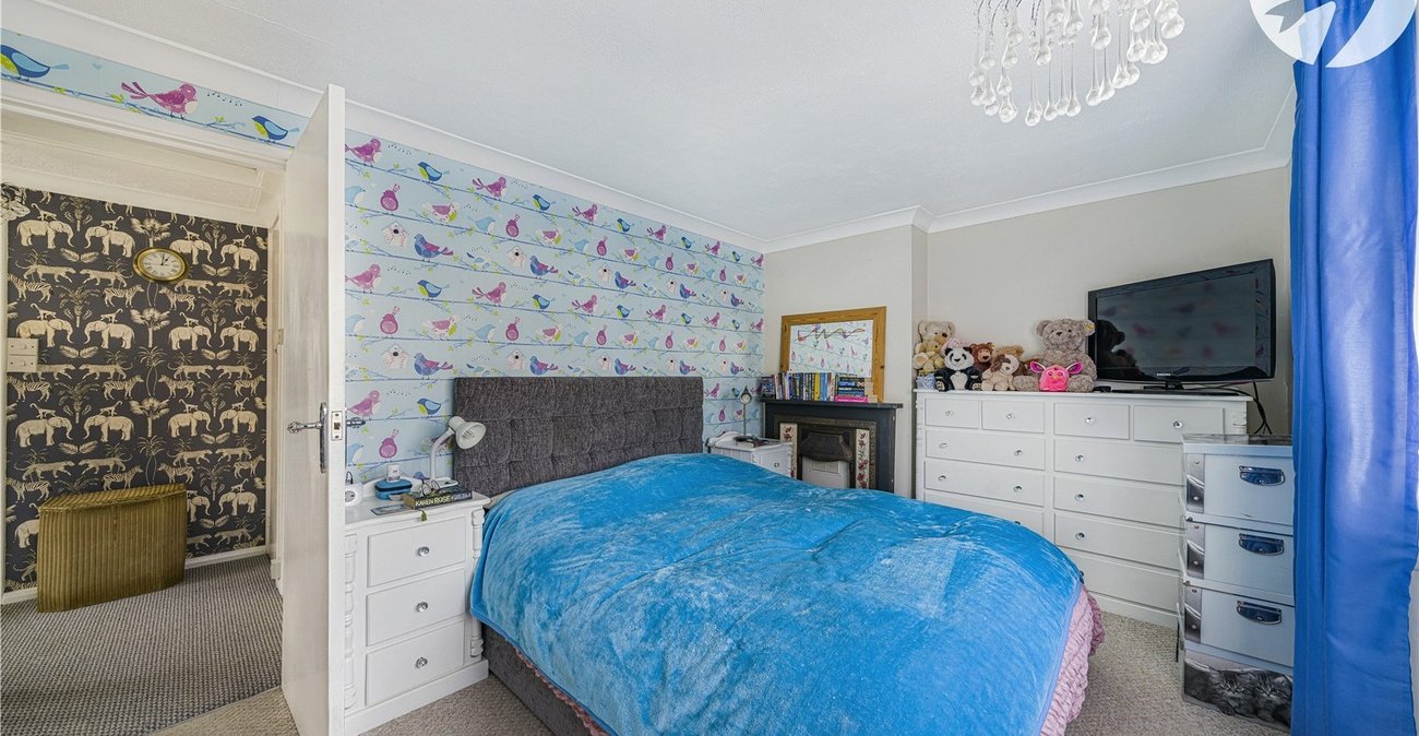 2 bedroom house for sale in Northfleet | Robinson Michael & Jackson