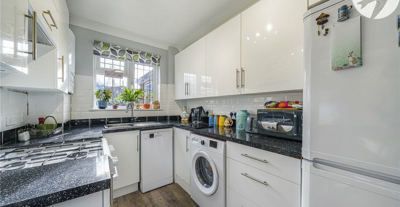 2 bedroom house for sale in Northfleet | Robinson Michael & Jackson