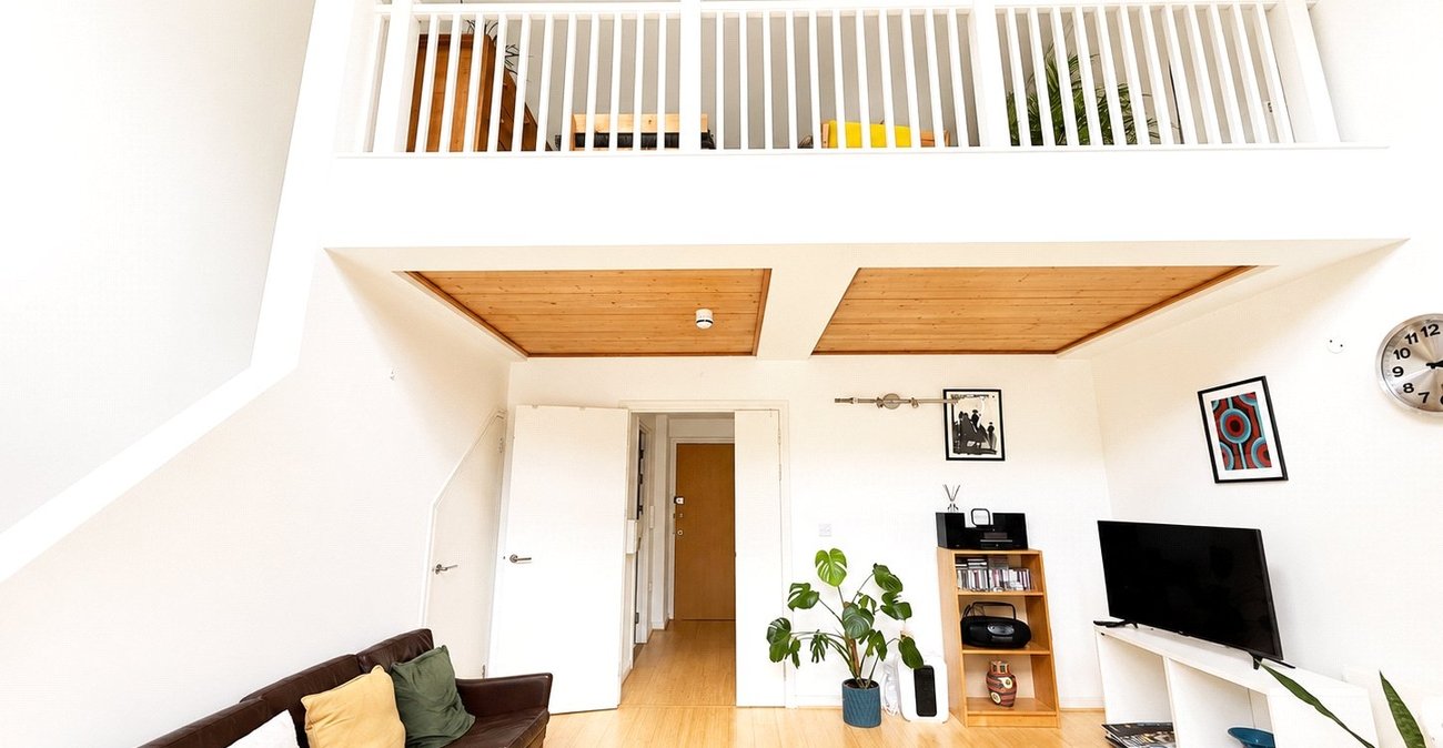 1 bedroom property for sale in London | Robinson Jackson