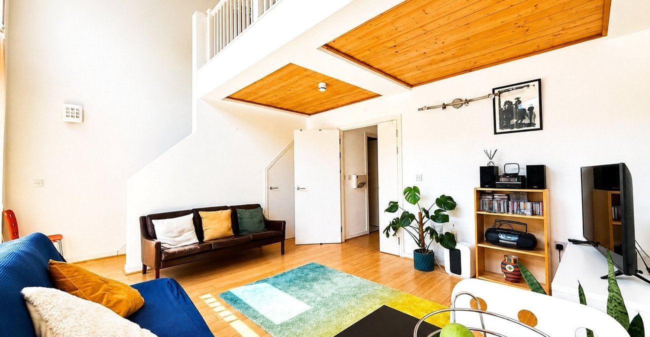 1 bedroom property for sale in London | Robinson Jackson