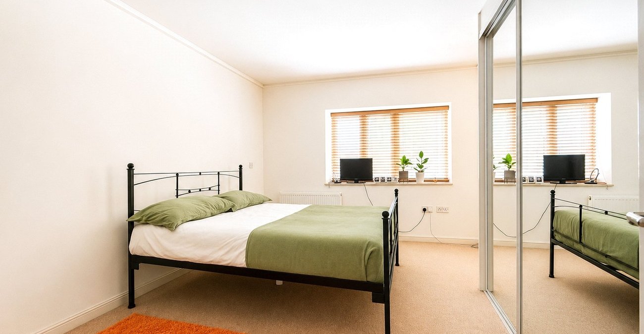 1 bedroom property for sale in London | Robinson Jackson
