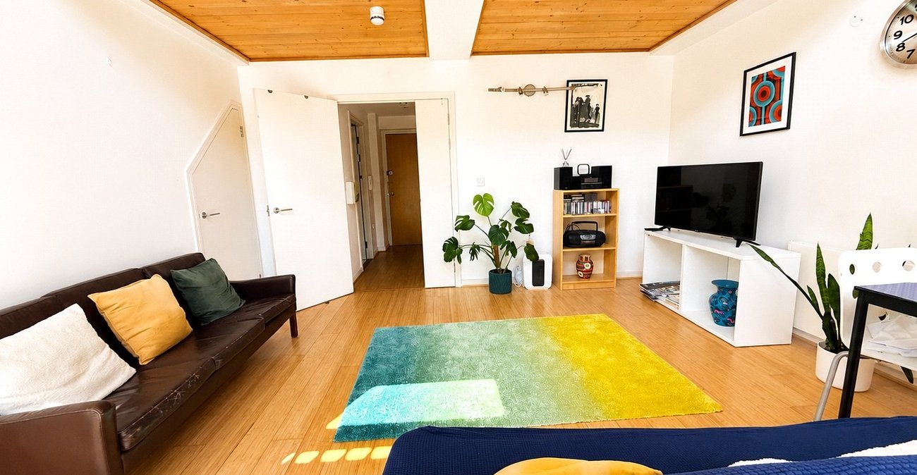 1 bedroom property for sale in London | Robinson Jackson