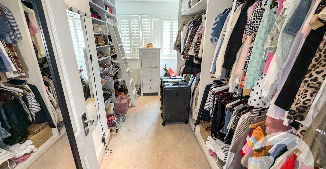 4 bedroom house for sale in Eltham Heights | Robinson Jackson