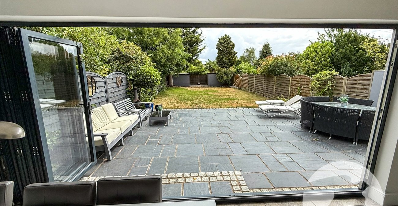 4 bedroom house for sale in Eltham Heights | Robinson Jackson