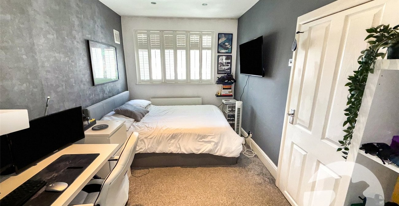 4 bedroom house for sale in Eltham Heights | Robinson Jackson