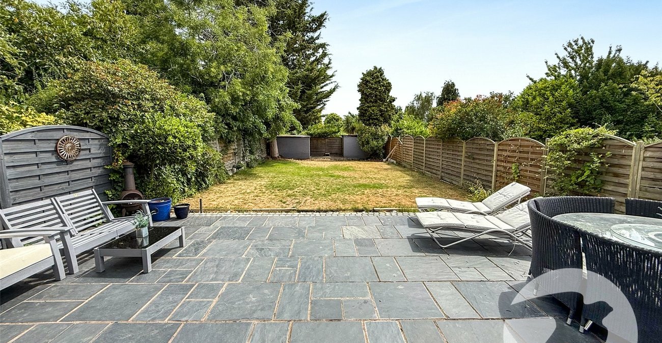 4 bedroom house for sale in Eltham Heights | Robinson Jackson