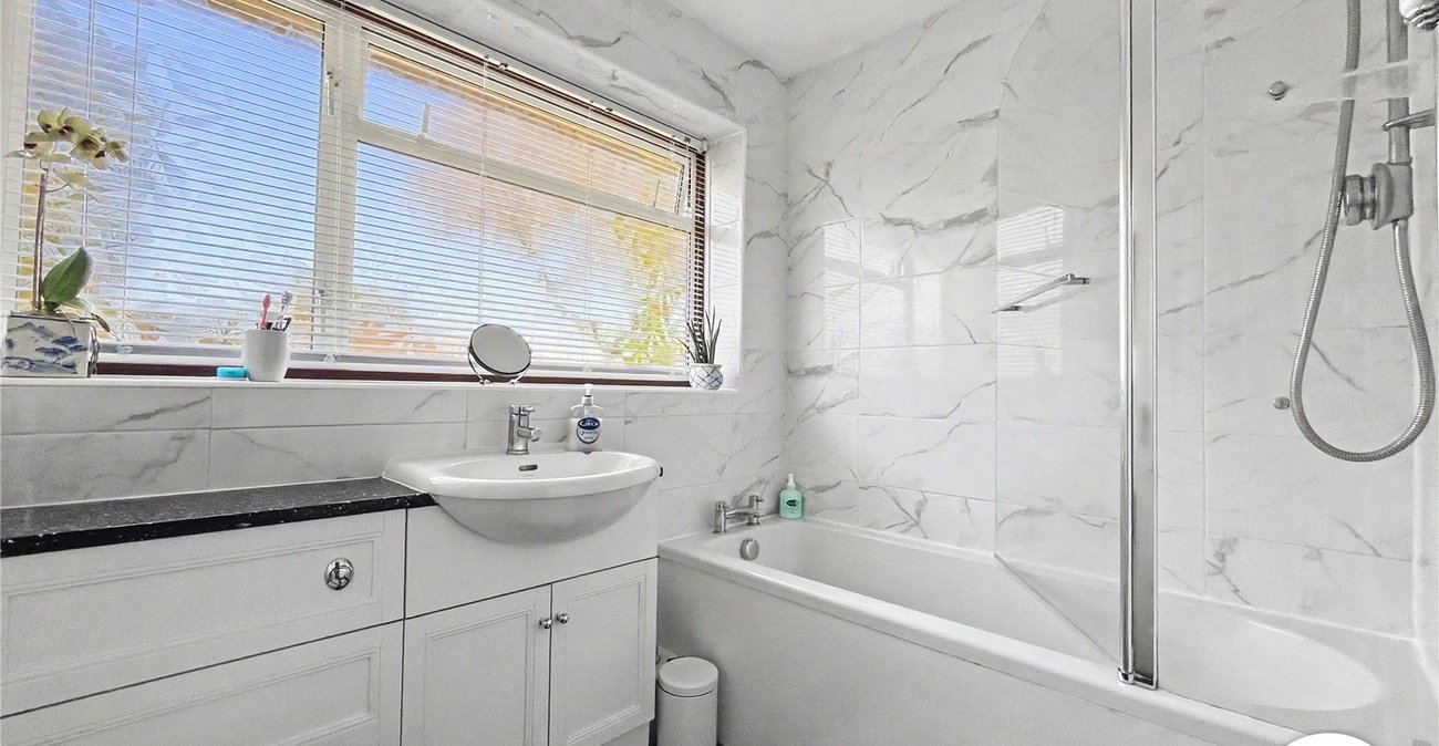 3 bedroom house for sale in Walderslade | Robinson Michael & Jackson