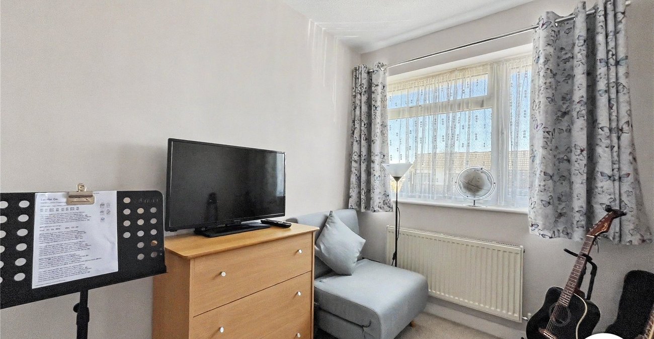 3 bedroom house for sale in Walderslade | Robinson Michael & Jackson