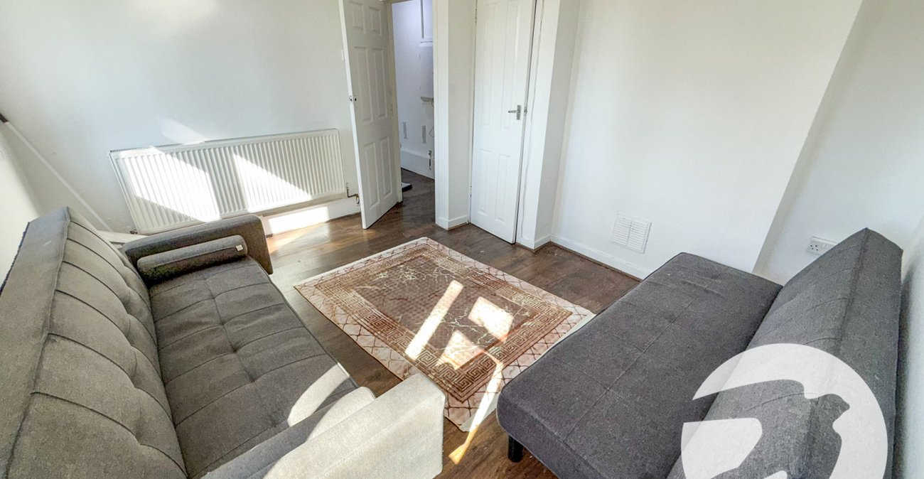 1 bedroom property for sale in London | Robinson Jackson