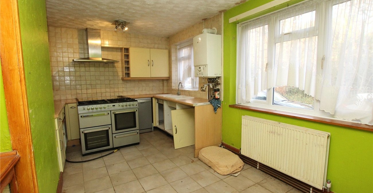 4 bedroom house for sale in Plumstead Common | Robinson Jackson