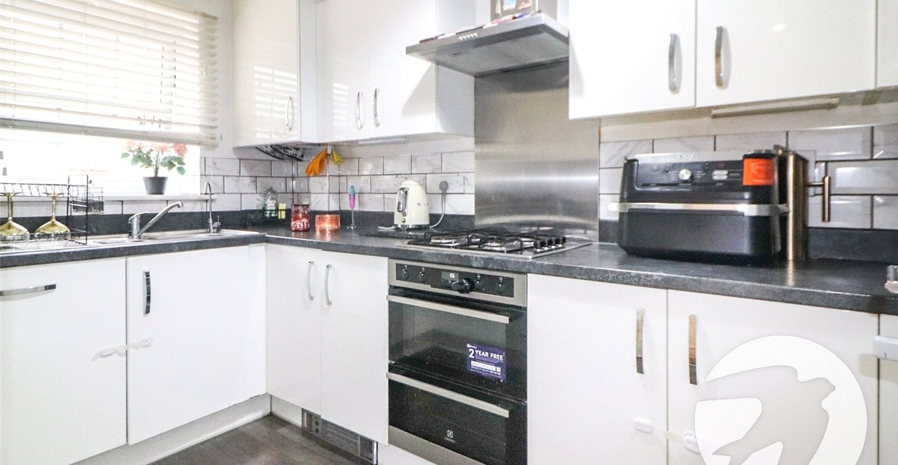 4 bedroom house for sale in Erith | Robinson Jackson