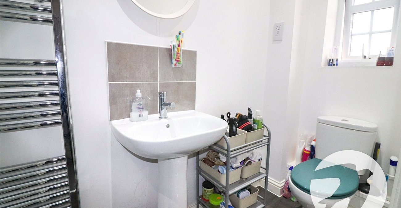 4 bedroom house for sale in Erith | Robinson Jackson