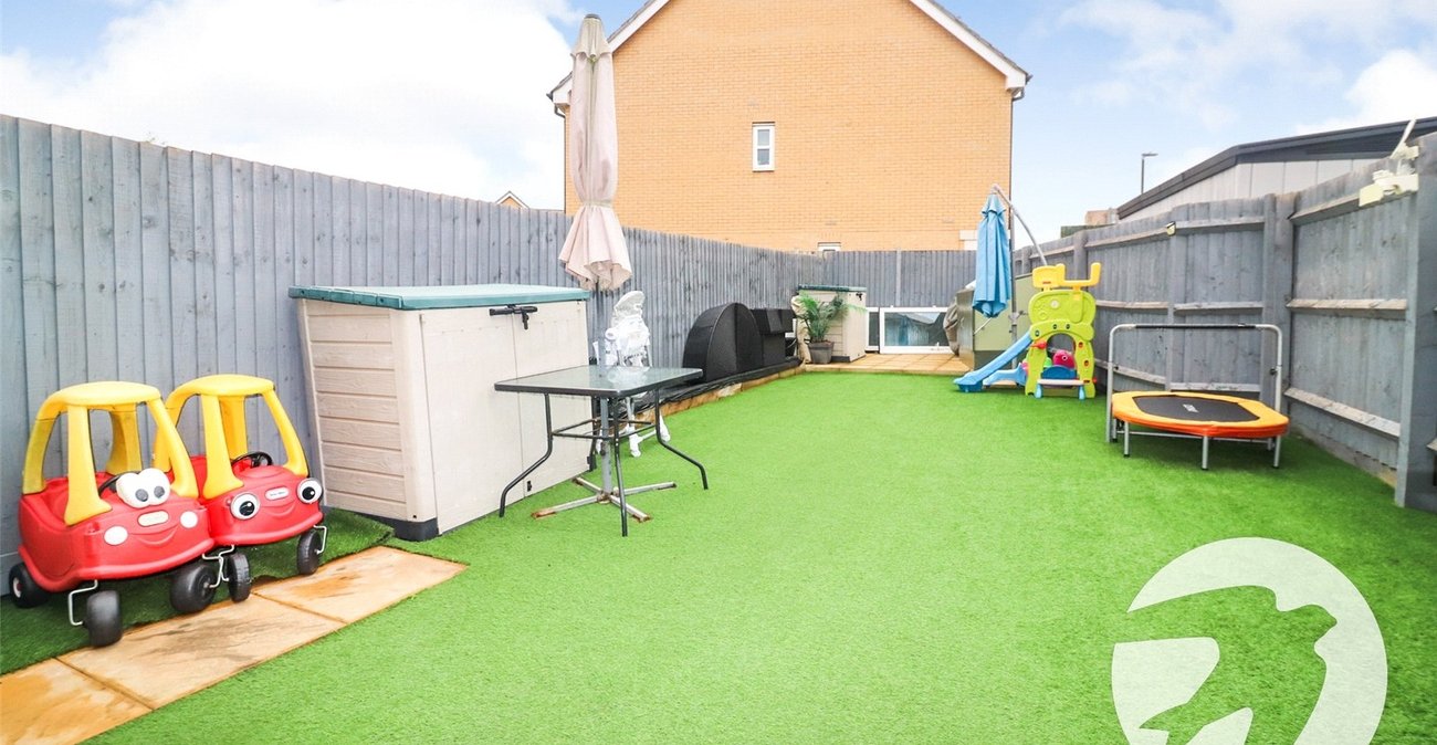 4 bedroom house for sale in Erith | Robinson Jackson