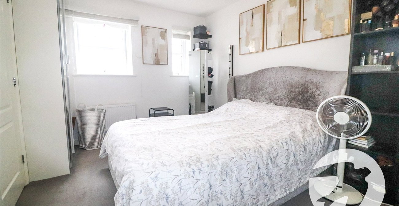 4 bedroom house for sale in Erith | Robinson Jackson