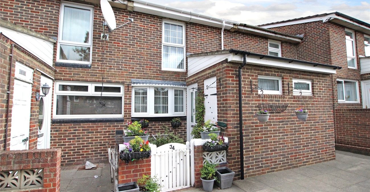 3 bedroom house for sale in Woolwich | Robinson Jackson