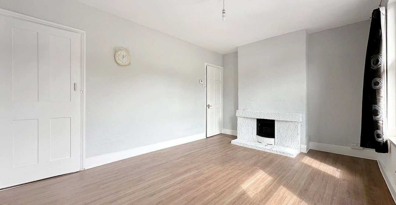 2 bedroom property for sale in Gillingham | Robinson Michael & Jackson