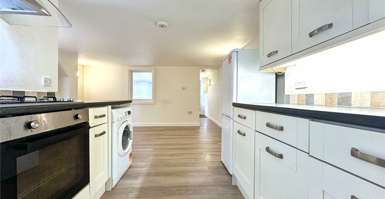 1 bedroom property for sale in Gillingham | Robinson Michael & Jackson